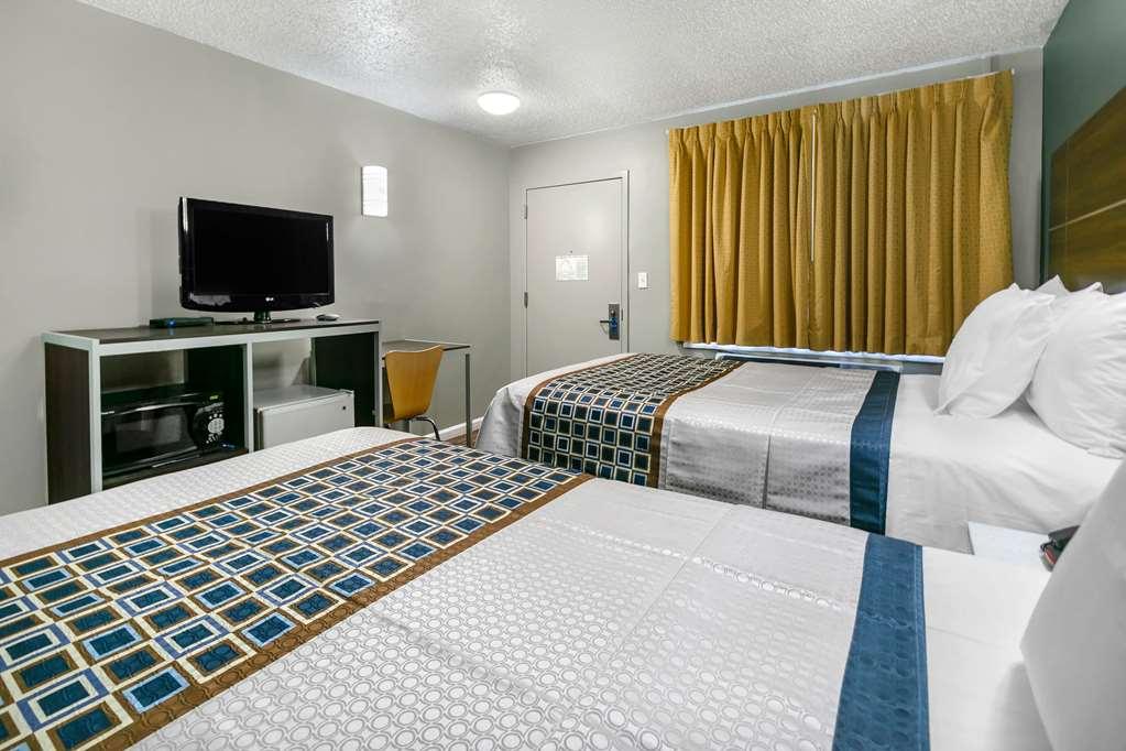 Rodeway Inn Bristol near Sesame Place Levittown Zimmer foto
